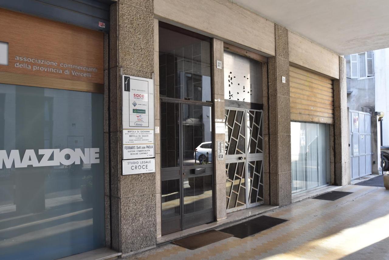 Vercelli Centro Bagian luar foto