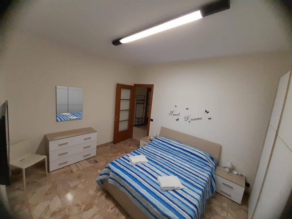 Vercelli Centro Bagian luar foto